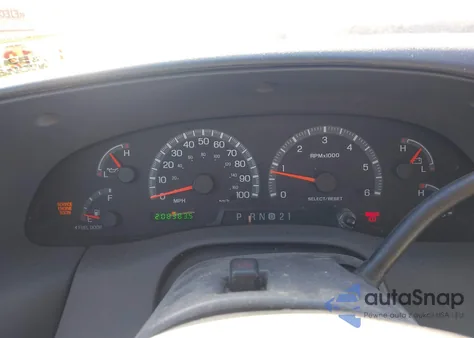 2002 Ford F-150 Lariat/Xlt from USA, damaged, VIN 1FTRW08L02KD19328